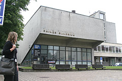 Universiteto galeriją gelbėja ir Vyriausybė Universiteto galeriją gelbėja ir Vyriausybė