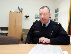 Šauktinis karininką apkaltino smurtu Šauktinis karininką apkaltino smurtu