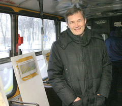 „Busturą“ sustabdė protekcijų šešėlis „Busturą“ sustabdė protekcijų šešėlis