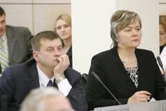 Buvęs politikas įdarbino sąvartyno žmones Buvęs politikas įdarbino sąvartyno žmones
