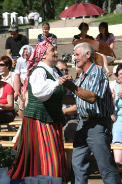 Klojimo teatrų tradicija gaivina širdis Klojimo teatrų tradicija gaivina širdis
