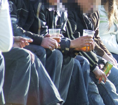 Girtas vaikas yra būsimas alkoholikas Girtas vaikas yra būsimas alkoholikas
