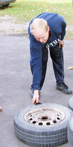 Subadytos komisijos narių automobilių padangos Subadytos komisijos narių automobilių padangos