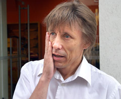Laimontas Dinius - Seime, "MAX'as" - duobėje Laimontas Dinius - Seime, "MAX'as" - duobėje