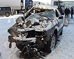 Vairuotojai skynė stulpus ir balkonus Vairuotojai skynė stulpus ir balkonus