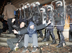 Artėja socialiniai protestai Artėja socialiniai protestai
