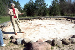 Darbdavys skatina vaikščioti ir ant žarijų Darbdavys skatina vaikščioti ir ant žarijų