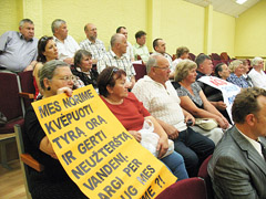 Šiaulėniškiai laimėjo mūšį prieš kiaulių komplekso plėtrą Šiaulėniškiai laimėjo mūšį prieš kiaulių komplekso plėtrą