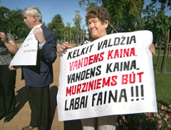 Vanduo brangs, šiluma pigs Vanduo brangs, šiluma pigs