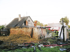 Vaikai sudegino ūkio pastatą Vaikai sudegino ūkio pastatą