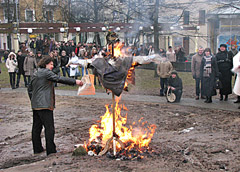 Valdžia rengiasi gynybai Valdžia rengiasi gynybai