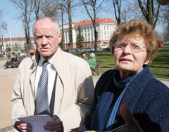 Šiauliečiai lenkams linkėjo stiprybės Šiauliečiai lenkams linkėjo stiprybės