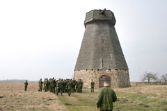 Mūšis su bermontininkais atgis per malūno šturmą Mūšis su bermontininkais atgis per malūno šturmą