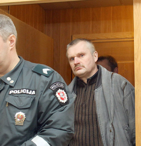 Motinos žudikas atsidūrė už grotų Motinos žudikas atsidūrė už grotų