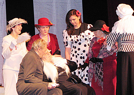 Alksniupiečius linksmino mėgėjų teatrai Alksniupiečius linksmino mėgėjų teatrai