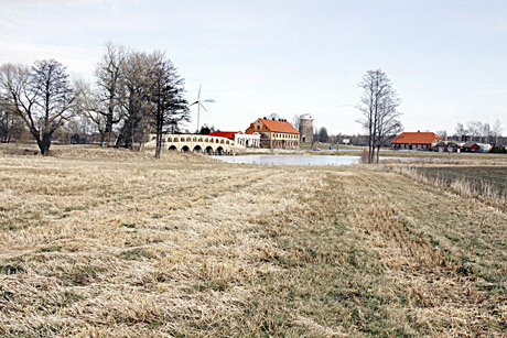 Parašai – prieš „grietinėlės“ kvartalą Parašai – prieš „grietinėlės“ kvartalą