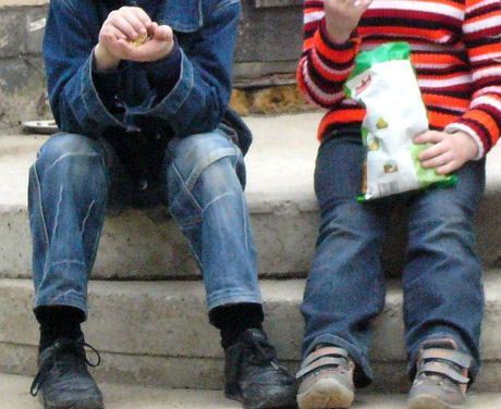 Girtaujanti moteris gali būti iškeldinta Girtaujanti moteris gali būti iškeldinta