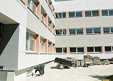 Bendrovė gelbėjasi nuo bankroto Bendrovė gelbėjasi nuo bankroto