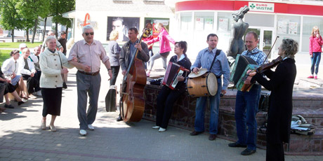 Gatvės muzikos šventė Radviliškyje Gatvės muzikos šventė Radviliškyje