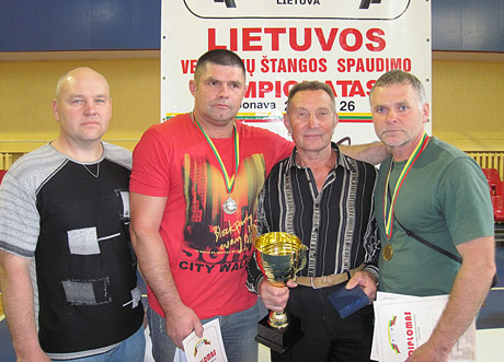 Veteranai stipruoliai – treti šalyje Veteranai stipruoliai – treti šalyje