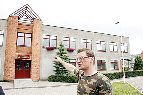 „Laba diena“ ar „Garbė Jėzui Kristui“? „Laba diena“ ar „Garbė Jėzui Kristui“?