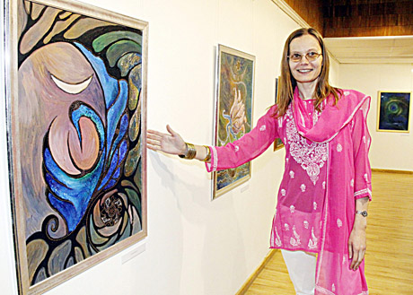 Į „Laiptų“ galeriją atskrido Bitė Šamanė Į „Laiptų“ galeriją atskrido Bitė Šamanė