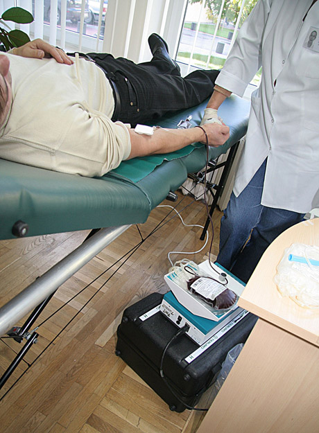 Kraujo centre – atlyginimų mažakraujystė Kraujo centre – atlyginimų mažakraujystė
