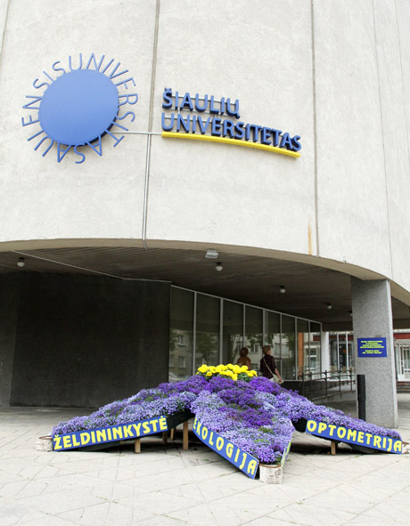 Antausis Šiaulių universitetui Antausis Šiaulių universitetui
