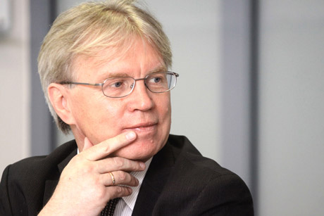 Dėl socialinės pašalpos dar sukčiaujama