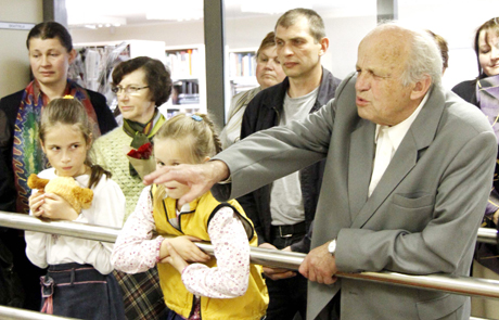 Parodoje – Vytenio Rimkaus šeimos kūryba Parodoje – Vytenio Rimkaus šeimos kūryba