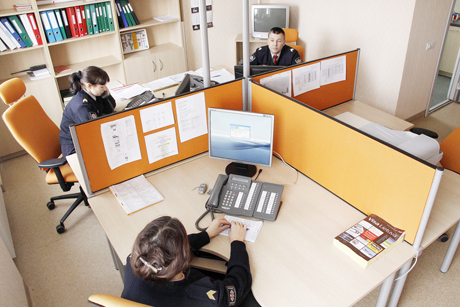 Prie Pagalbos telefono budima dviese Prie Pagalbos telefono budima dviese