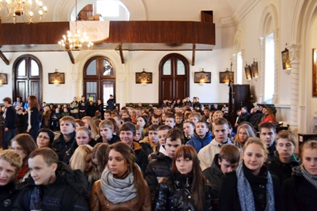 Šalkauskiečiai prieš Vėlines dalyvavo šv. Mišiose Šalkauskiečiai prieš Vėlines dalyvavo šv. Mišiose