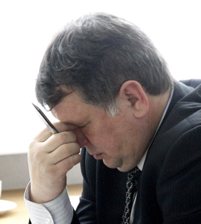 Nušalintasis direktorius grįžta Nušalintasis direktorius grįžta