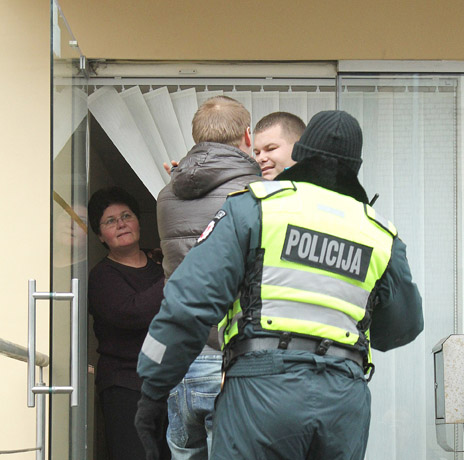 Piketas prie buvusios teisėjos kontoros Piketas prie buvusios teisėjos kontoros
