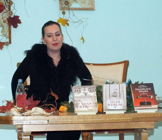 Rašytoja pristatė naują knygą Rašytoja pristatė naują knygą