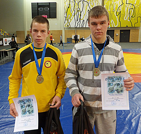 Pelnė du sidabro medalius Pelnė du sidabro medalius