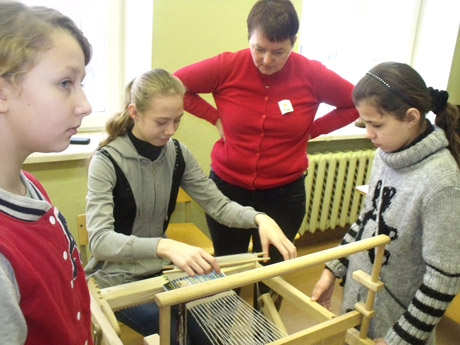Moksleivius sukvietė tradicinė amatų mugė Moksleivius sukvietė tradicinė amatų mugė