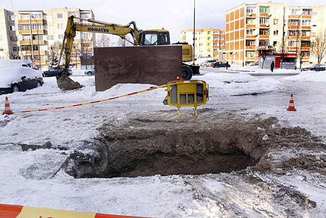 Vandentiekio avarijos Šiauliuose tęsiasi Vandentiekio avarijos Šiauliuose tęsiasi