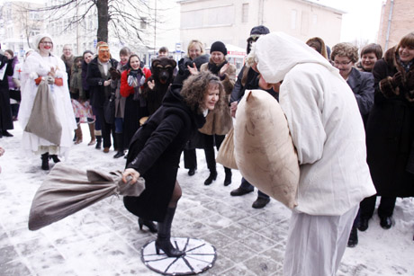 Kaukių paroda su Užgavėnių trenksmu Kaukių paroda su Užgavėnių trenksmu