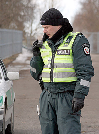 Keliuose dirbs sustiprintos policijos pajėgos Keliuose dirbs sustiprintos policijos pajėgos