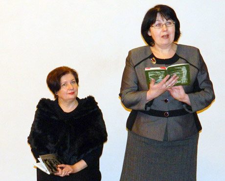 Tytuvėnuose surengti pirmieji kunigo Ričardo Mikutavičiaus skaitymai Tytuvėnuose surengti pirmieji kunigo Ričardo Mikutavičiaus skaitymai