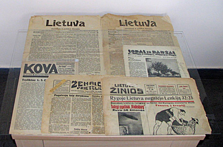 Šeduviams pristatoma senų leidinių paroda Šeduviams pristatoma senų leidinių paroda
