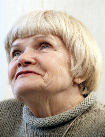 Olita Dautartaitė grįžo dar kartą nusilenkti Olita Dautartaitė grįžo dar kartą nusilenkti