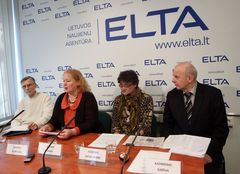 Už lietuvių kalbos pagrindų griovimą iniciatyvininkai siūlo taikyti baudžiamąją atsakomybę Už lietuvių kalbos pagrindų griovimą iniciatyvininkai siūlo taikyti baudžiamąją atsakomybę