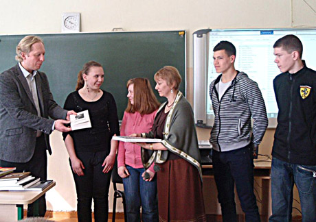 Mokykloje viešėjo fotomenininkas Mokykloje viešėjo fotomenininkas