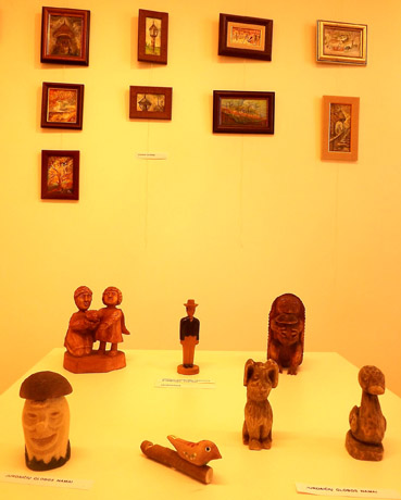 Eksponuojami joniškiečių darbai