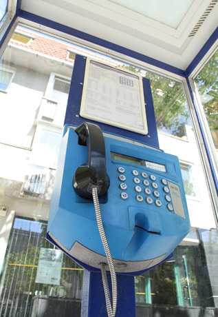 Ar taksofonai nėra palikti likimo valiai? Ar taksofonai nėra palikti likimo valiai?