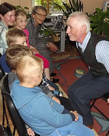Poezija skambėjo Joniškio rajone Poezija skambėjo Joniškio rajone