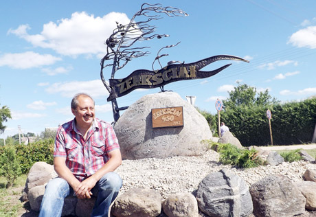 Skulptūrinė kompozicija – Žerkščių kaimo 450-mečiui