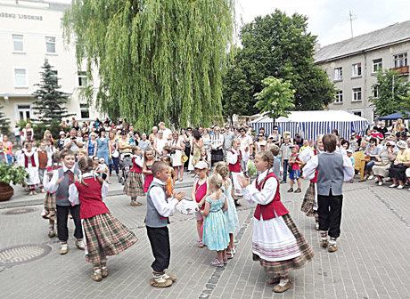Miestas šventė bažnyčios sukaktį Miestas šventė bažnyčios sukaktį